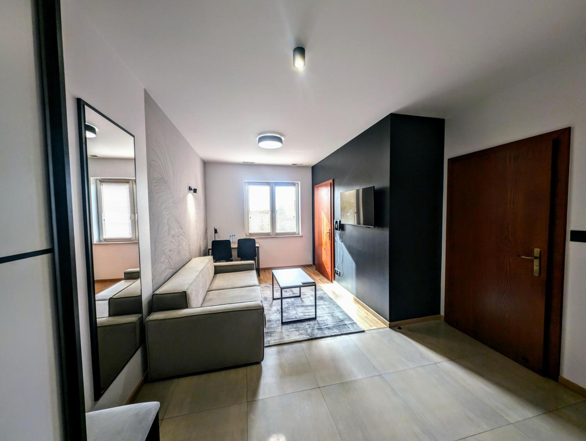 Hotel Reslinski Гроджиск Виелкополски Екстериор снимка