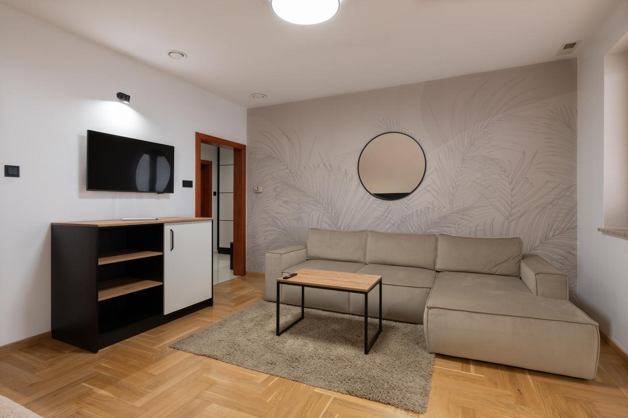 Hotel Reslinski Гроджиск Виелкополски Екстериор снимка
