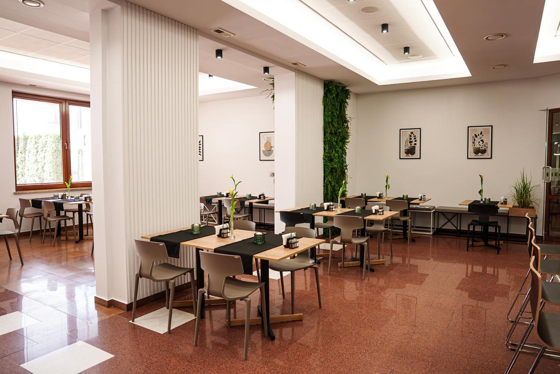 Hotel Reslinski Гроджиск Виелкополски Екстериор снимка